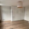 Slaapkamer met kledingkast